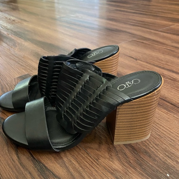 Cato Sandals 👡 - Picture 2 of 3